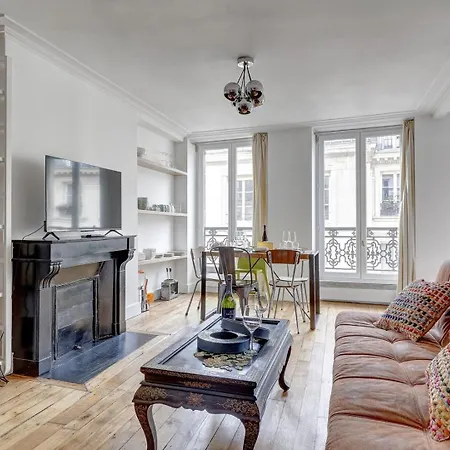Thebluestay 100 - Cozy - Le Marais Apartment Paris